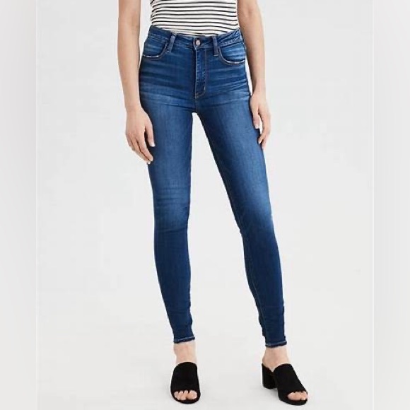 American Eagle Outfitters Denim - American Eagle Outfitters Super High Rise Jegging Size 6 EUC